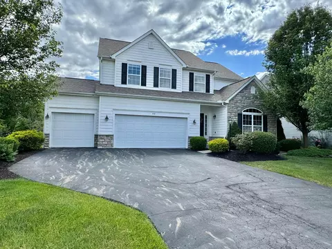 430 Braumiller Crossing Dr, Delaware, OH 43015
