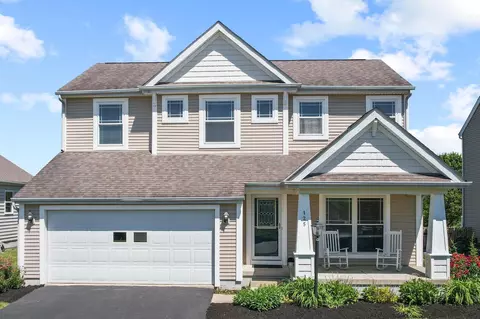 125 Brenden Park Dr, Pataskala, OH 43062