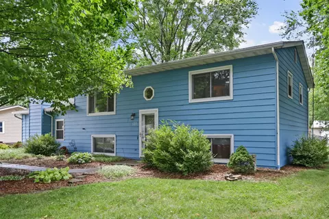 135 Burr Oak Dr SW, Pataskala, OH 43062