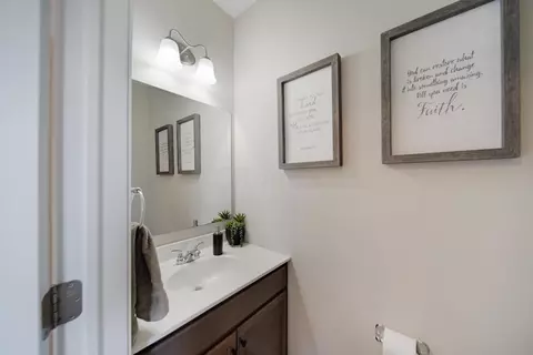 Entry Way - 184 Thrush Cir, Pickerington, OH 43147 photo 6 of 9