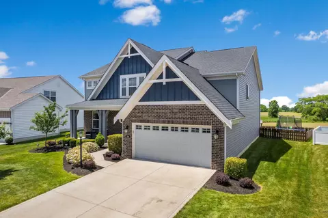 Exterior - 184 Thrush Cir, Pickerington, OH 43147 photo 2 of 15