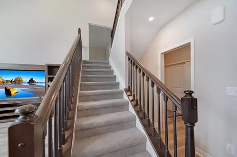 Entry Way - 184 Thrush Cir, Pickerington, OH 43147 photo 7 of 9