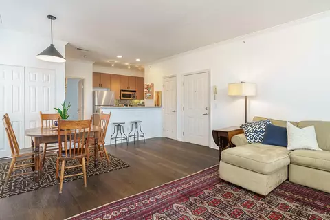 110 E Mound St #3, Columbus, OH 43215
