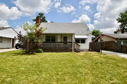 684 Georgian Dr, Columbus, OH 43228