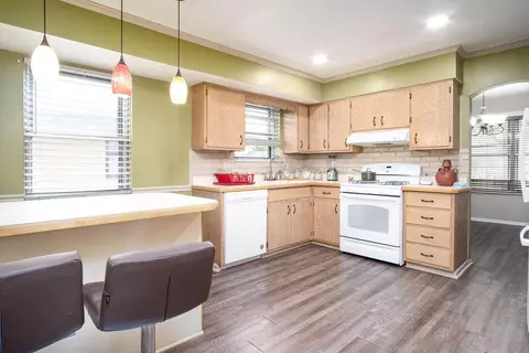 5299 Arrowood Loop E, Columbus, OH 43229 photo 6