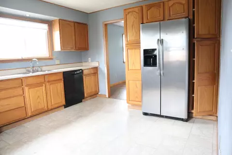 Kitchen - 165 Sunset Dr, Circleville, OH 43113 photo 1 of 2