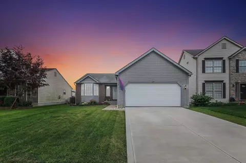 1135 Harley Run Dr, Blacklick, OH 43004
