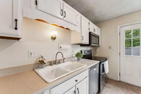 668 Thistle Ave, Columbus, OH 43230 photo 10