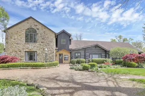 4895 Buckeye Ave NE, Thornville, OH 43076