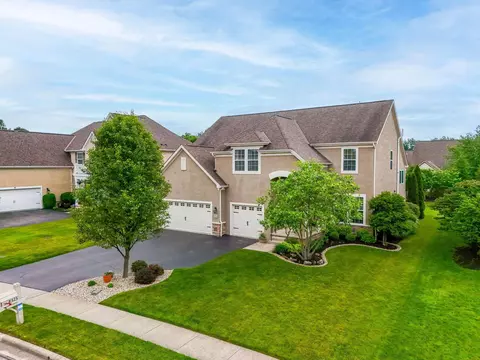 8323 Danbridge Way, Westerville, OH 43082