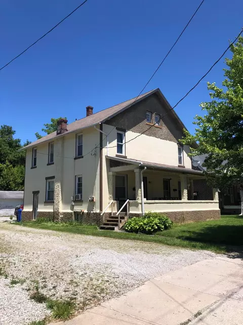 326-328 W High St, Mount Gilead, OH 43338