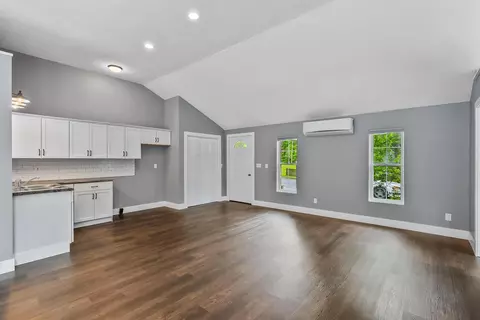 Living - 35 Hillside Dr, Delaware, OH 43015 photo 8 of 11