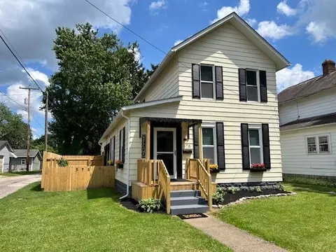 578 N 12th St, Newark, OH 43055