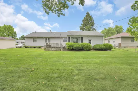Exterior - 255 Sunset Dr, Circleville, OH 43113 photo 8 of 11