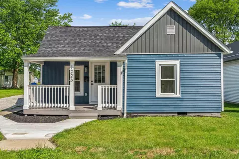1226 Rawlings St, Washington Court House, OH 43160