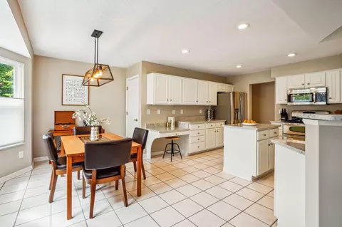 Kitchen - 6403 Monaghan Dr, Dublin, OH 43016 photo 1 of 8