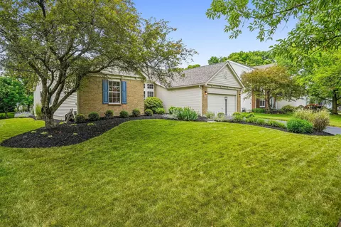 Exterior - 6403 Monaghan Dr, Dublin, OH 43016 photo 4 of 13