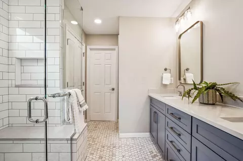 Bath - 6403 Monaghan Dr, Dublin, OH 43016 photo 2 of 8