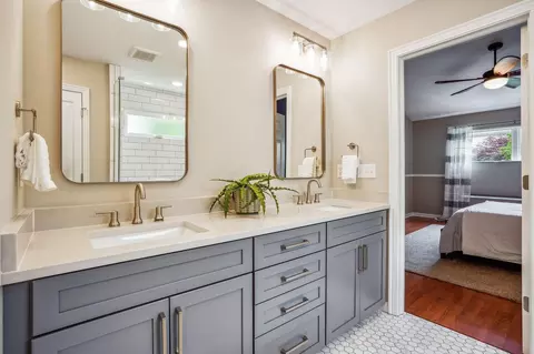 Bath - 6403 Monaghan Dr, Dublin, OH 43016 photo 1 of 8
