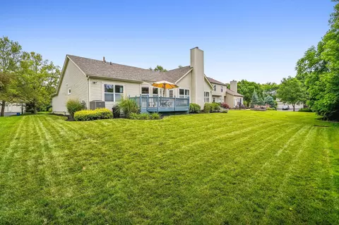 Exterior - 6403 Monaghan Dr, Dublin, OH 43016 photo 10 of 13