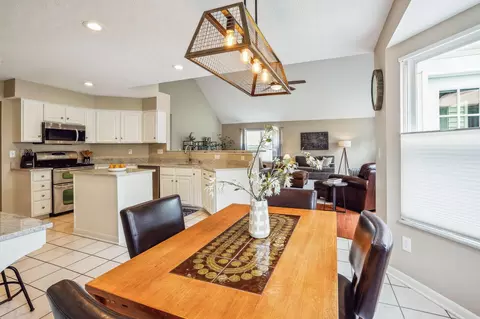 Dining - 6403 Monaghan Dr, Dublin, OH 43016 photo 1 of 3