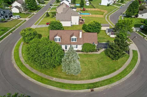235 S Heather Dr, Newark, OH 43055