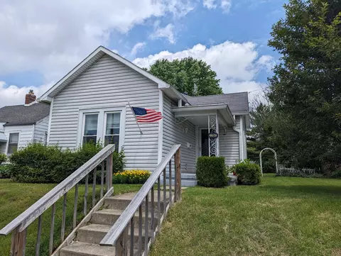 1764 Maiden Ln, Springfield, OH 45504