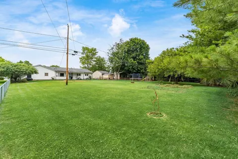 Exterior - 362 Cedar Hts, Circleville, OH 43113 photo 5 of 8