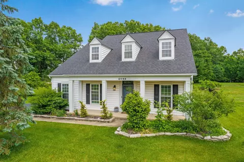 6499 Hermitage Dr, Westerville, OH 43082
