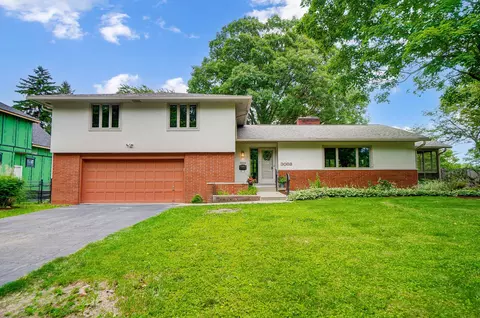 3088 Brandon Rd, Columbus, OH 43221