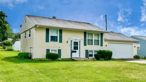 2060 Turner Dr, Lancaster, OH 43130