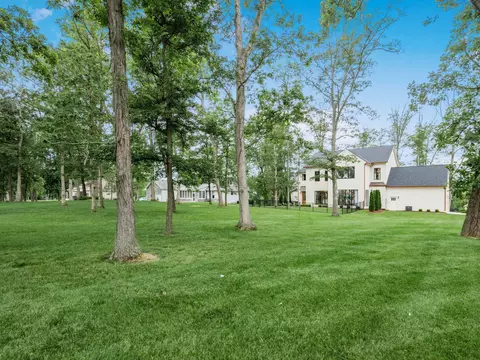 Exterior - 10245 Split Rock Ct, Orient, OH 43146 photo 13 of 18