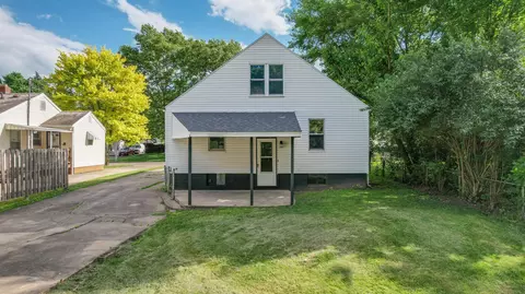 Exterior - 2108 Kenton St, Springfield, OH 45505 photo 3 of 5