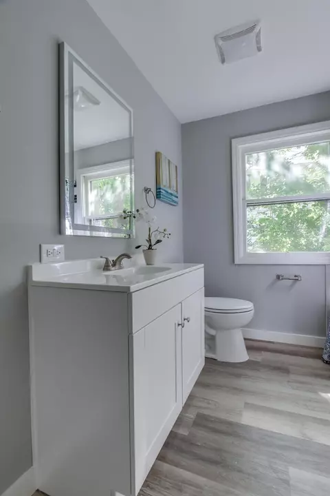 Bath - 2108 Kenton St, Springfield, OH 45505 photo 1 of 5