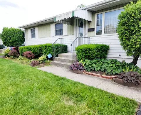 1713 Kenmore Rd, Columbus, OH 43219