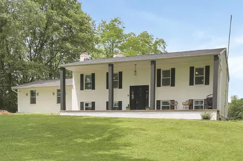 4833 Columbus Rd, Centerburg, OH 43011