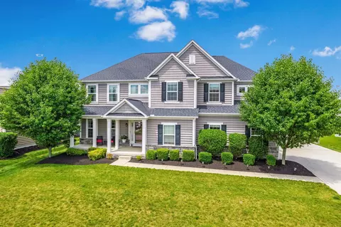 1880 Southchase Ct, Grove City, OH 43123