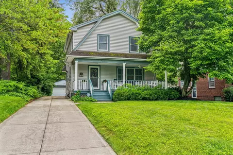 93 E Torrence Rd, Columbus, OH 43214