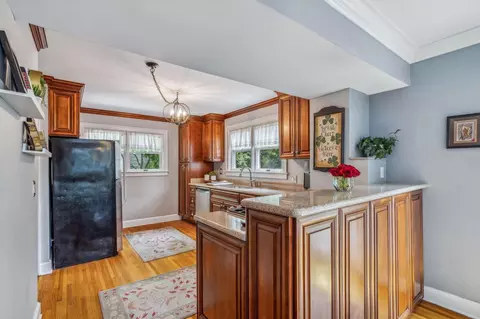 93 E Torrence Rd, Columbus, OH 43214 photo 7