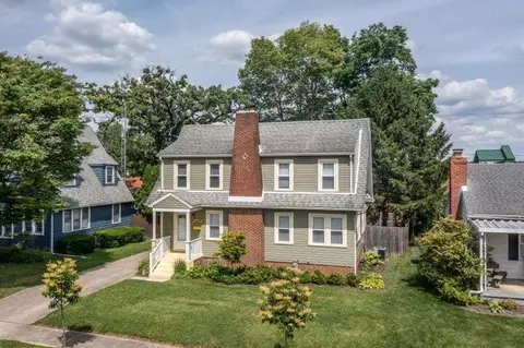 202 Roseland Ave E, Springfield, OH 45503