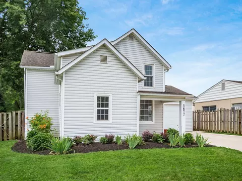 3677 Park St, Grove City, OH 43123