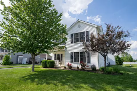 5514 Oakhurst Dr, Hebron, OH 43025