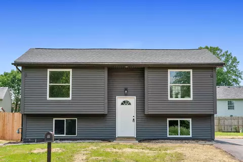 2187 Poplar St, Obetz, OH 43207