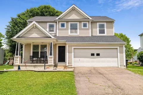 362 W Hunters Dr, Newark, OH 43055