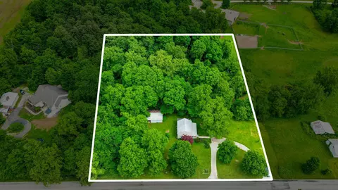 7948 Jug St, Alexandria, OH 43001