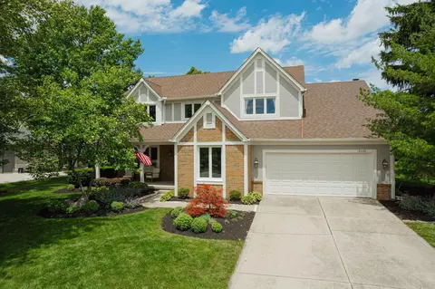 8640 Finlarig Dr, Dublin, OH 43017