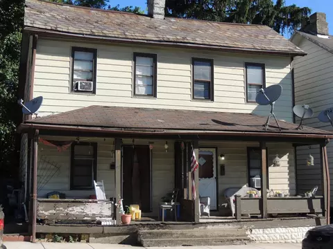 1207-1209 Ridge Ave, Zanesville, OH 43701