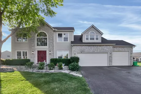 9274 Hampshire Ct, Powell, OH 43065