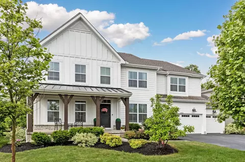 2652 Clemton Park E, Blacklick, OH 43004