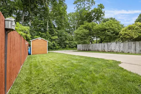 Exterior - 144 E Postal Ave, Newark, OH 43055 photo 3 of 5